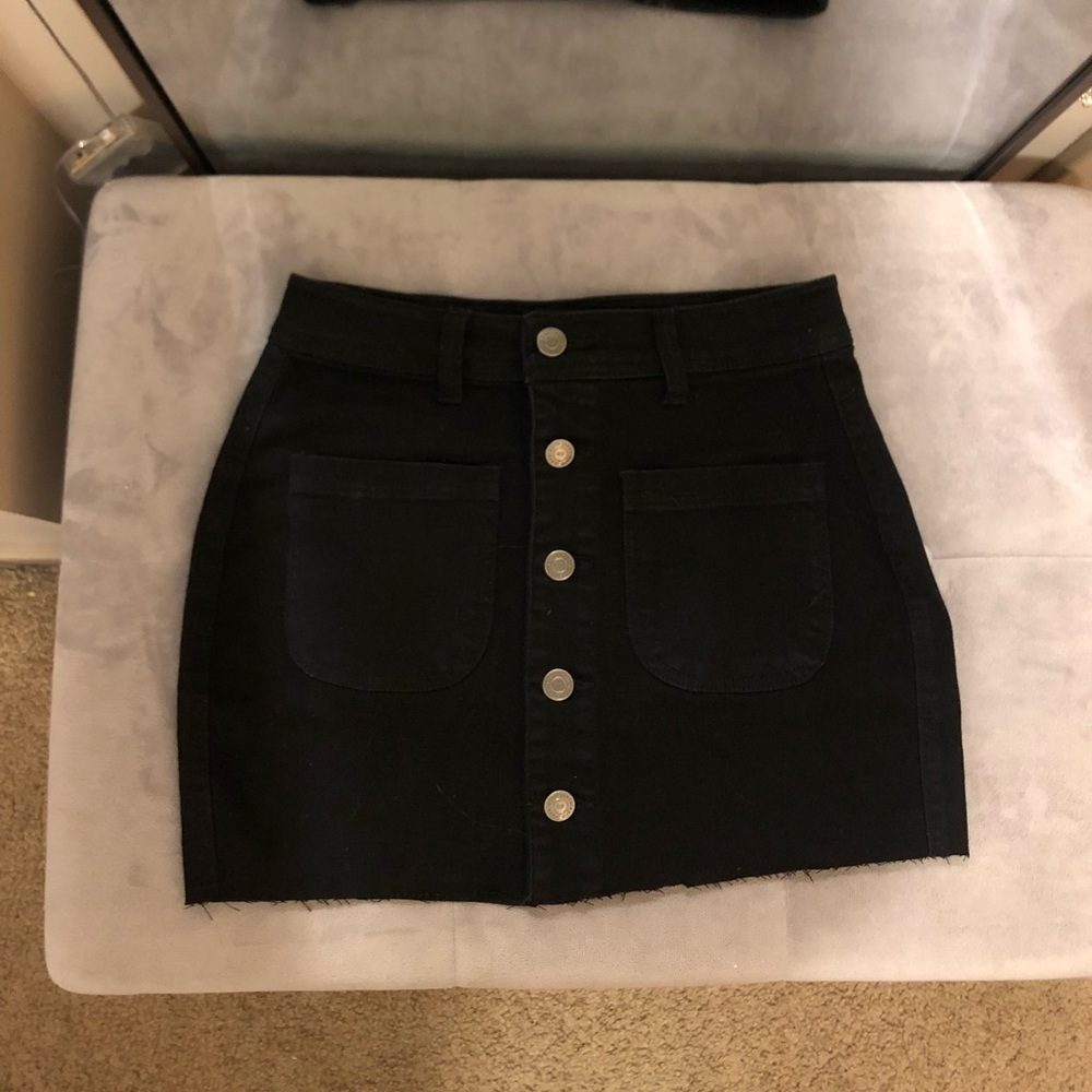 Black short denim skirt